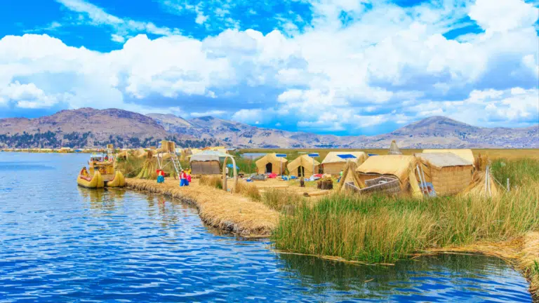 Lake Titicaca | How To Visit From Peru and Bolivia [2023 Guide]