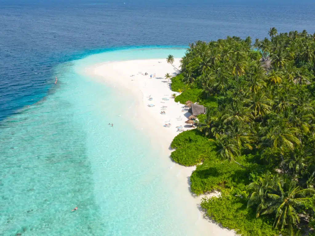 best resorts in the maldives