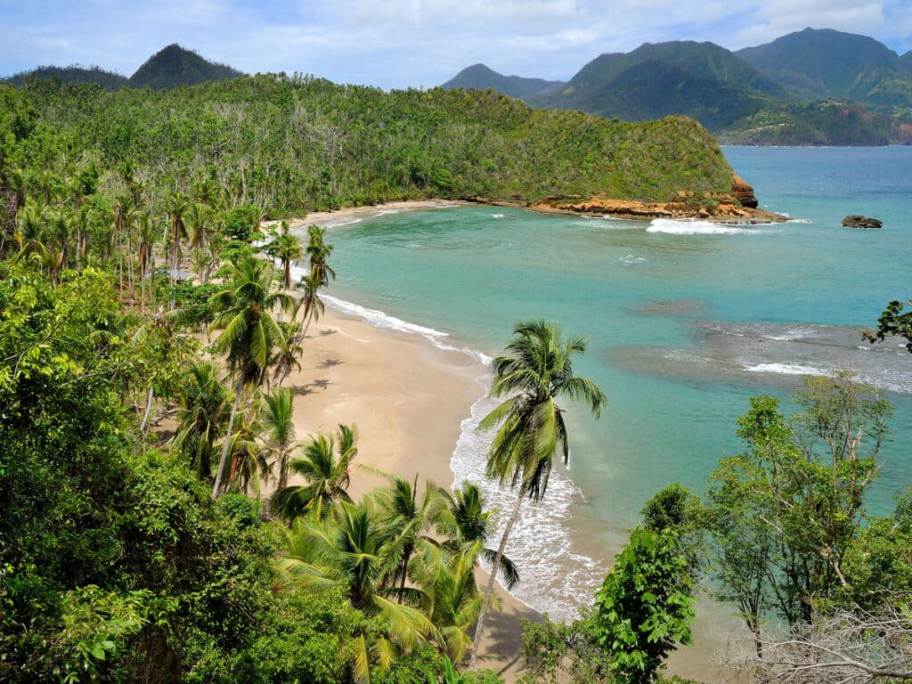 batibou beach dominica