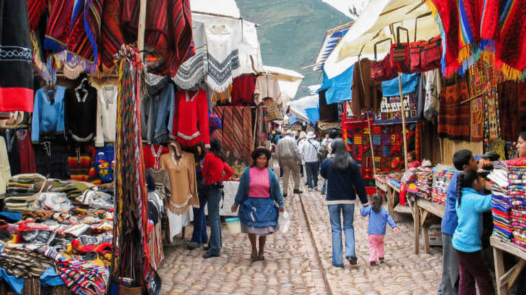 Otavalo, Ecuador: Otavalo Market Guide + Best Things To Do in Otavalo