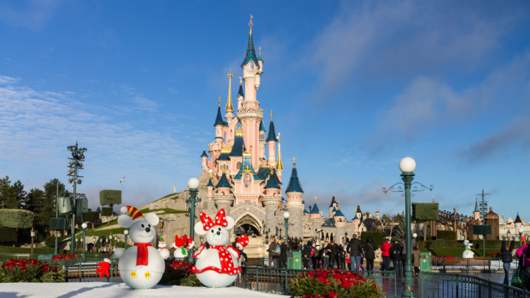 9 Tips for Planning Your Magical Disney World Christmas Celebration
