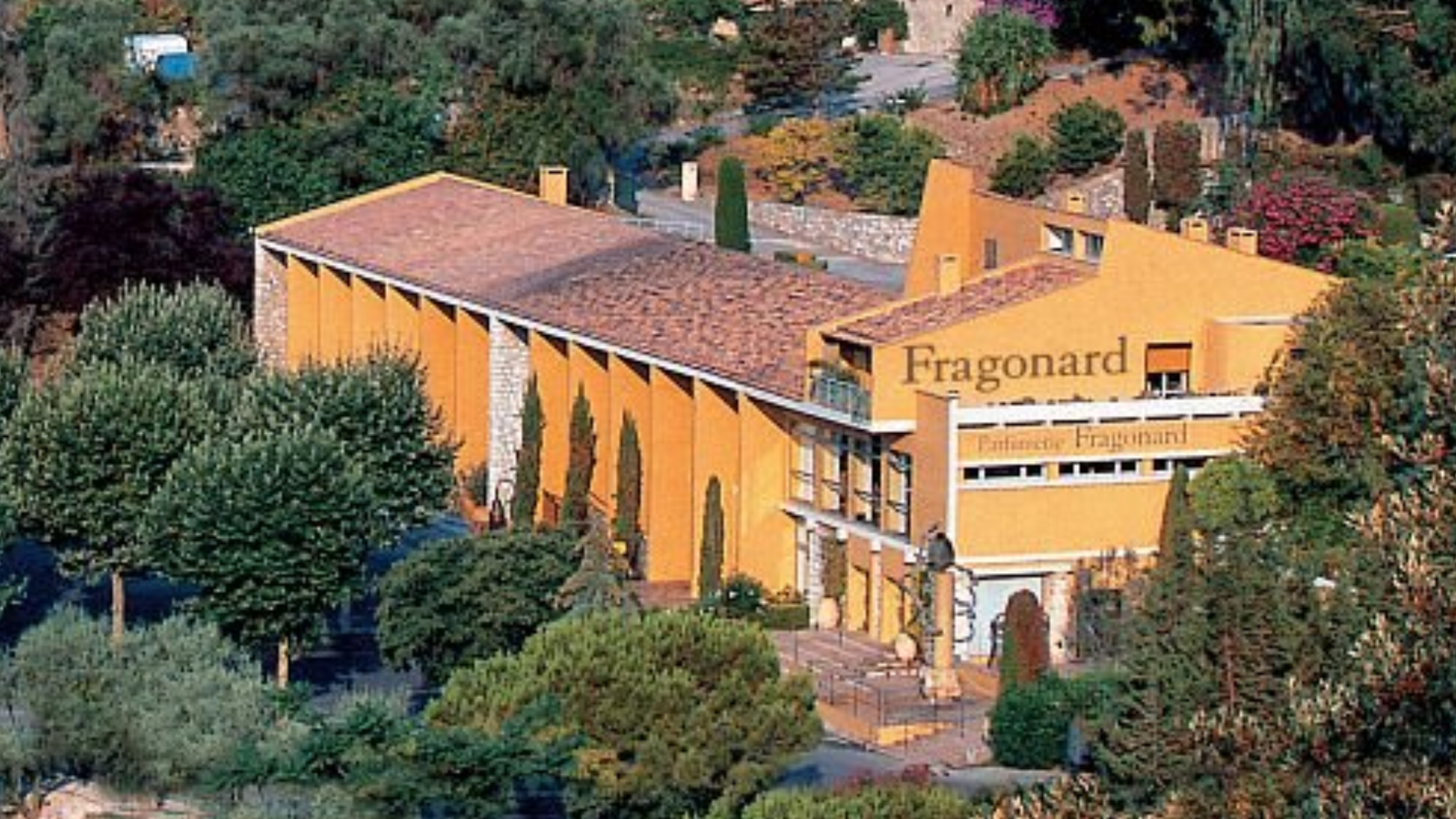 Tour the Perfume Factories