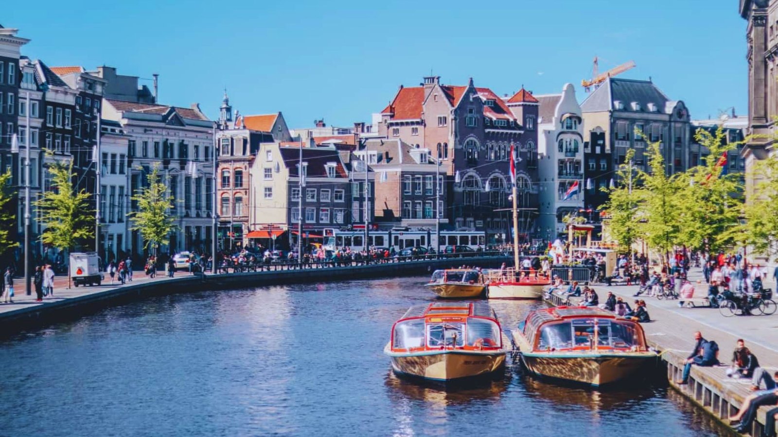 17 Reasons Why Amsterdam Is Worth Visiting